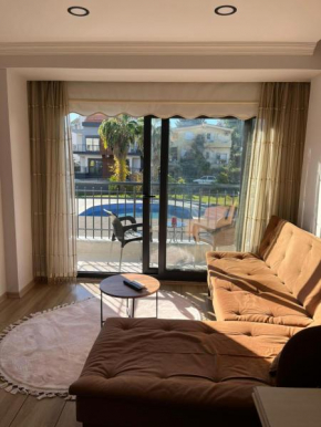 By Lotus Side - Comfortable Luxury Apartment with Pool